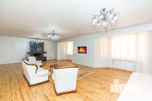 4-к квартира, вторичка, 233м2, 3/5 этаж