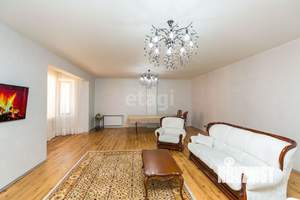 4-к квартира, вторичка, 233м2, 3/5 этаж