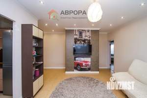 3-к квартира, вторичка, 100м2, 8/9 этаж