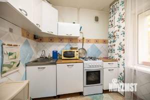 2-к квартира, вторичка, 44м2, 1/5 этаж