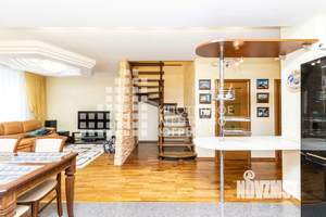 3-к квартира, вторичка, 119м2, 8/9 этаж