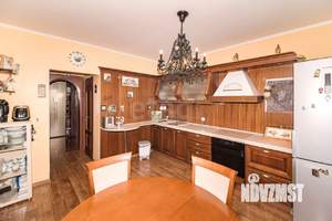 4-к квартира, вторичка, 136м2, 5/9 этаж