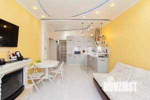 2-к квартира, вторичка, 68м2, 7/17 этаж