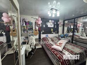 3-к квартира, вторичка, 59м2, -2/5 этаж