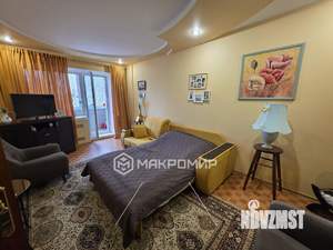 4-к квартира, вторичка, 89м2, -2/5 этаж