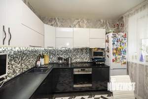 2-к квартира, вторичка, 56м2, 1/9 этаж