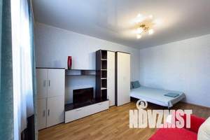 1-к квартира, посуточно, 43м2, 11/17 этаж